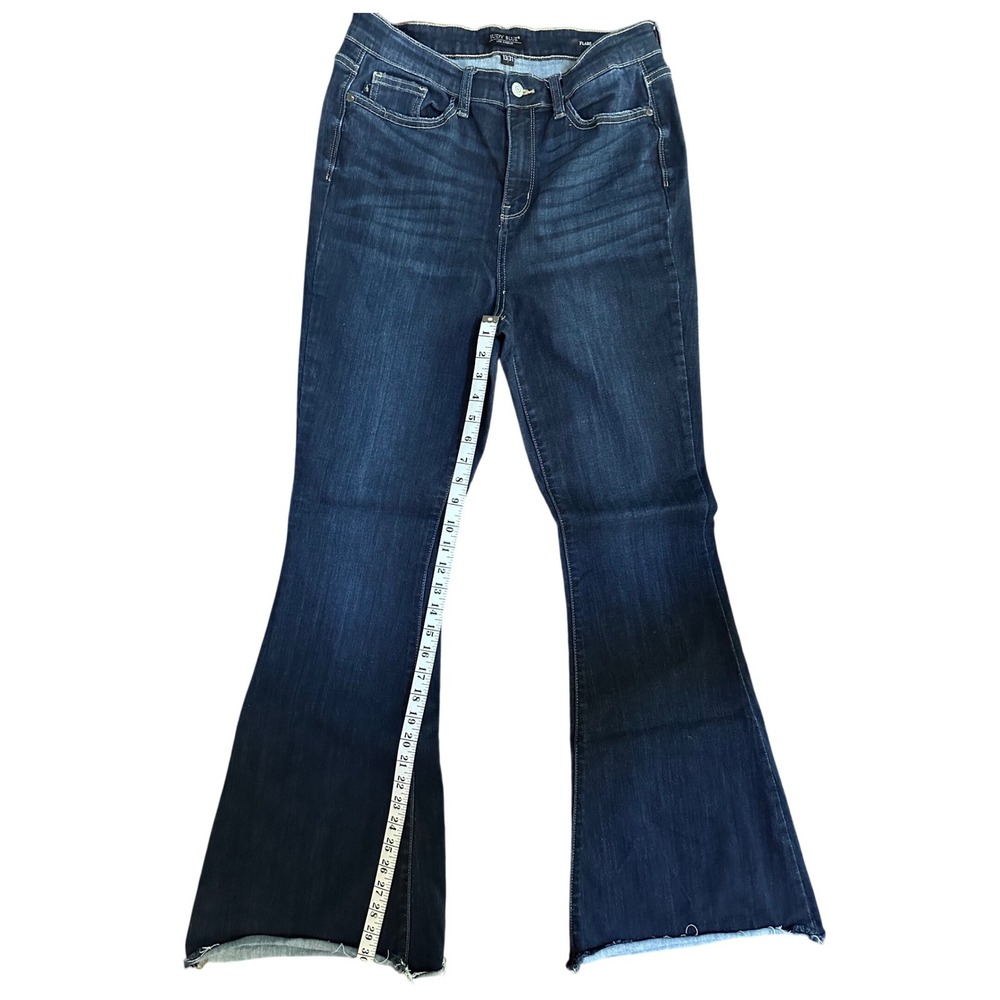 Judy Blue Women's High Rise Raw Hem Flare Jean Size 13/31 - Picture 7 of 7